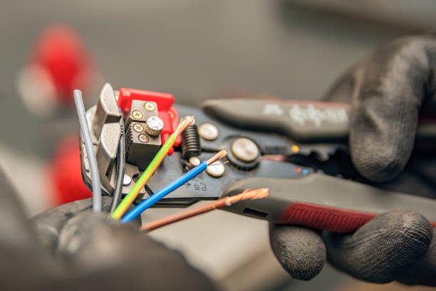 Best Electrical Installation Contractor  in Vandalia, IL