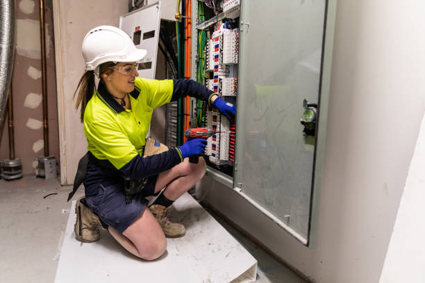 Best Emergency Electrical Repair  in Vandalia, IL